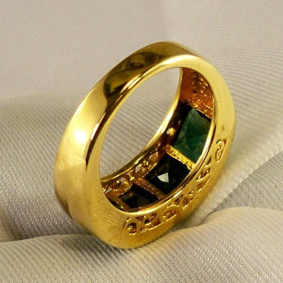 New Vintage R C by Adrienne Emerald Green Cubic Zirconias, Gold Ring - Picture 8 of 12